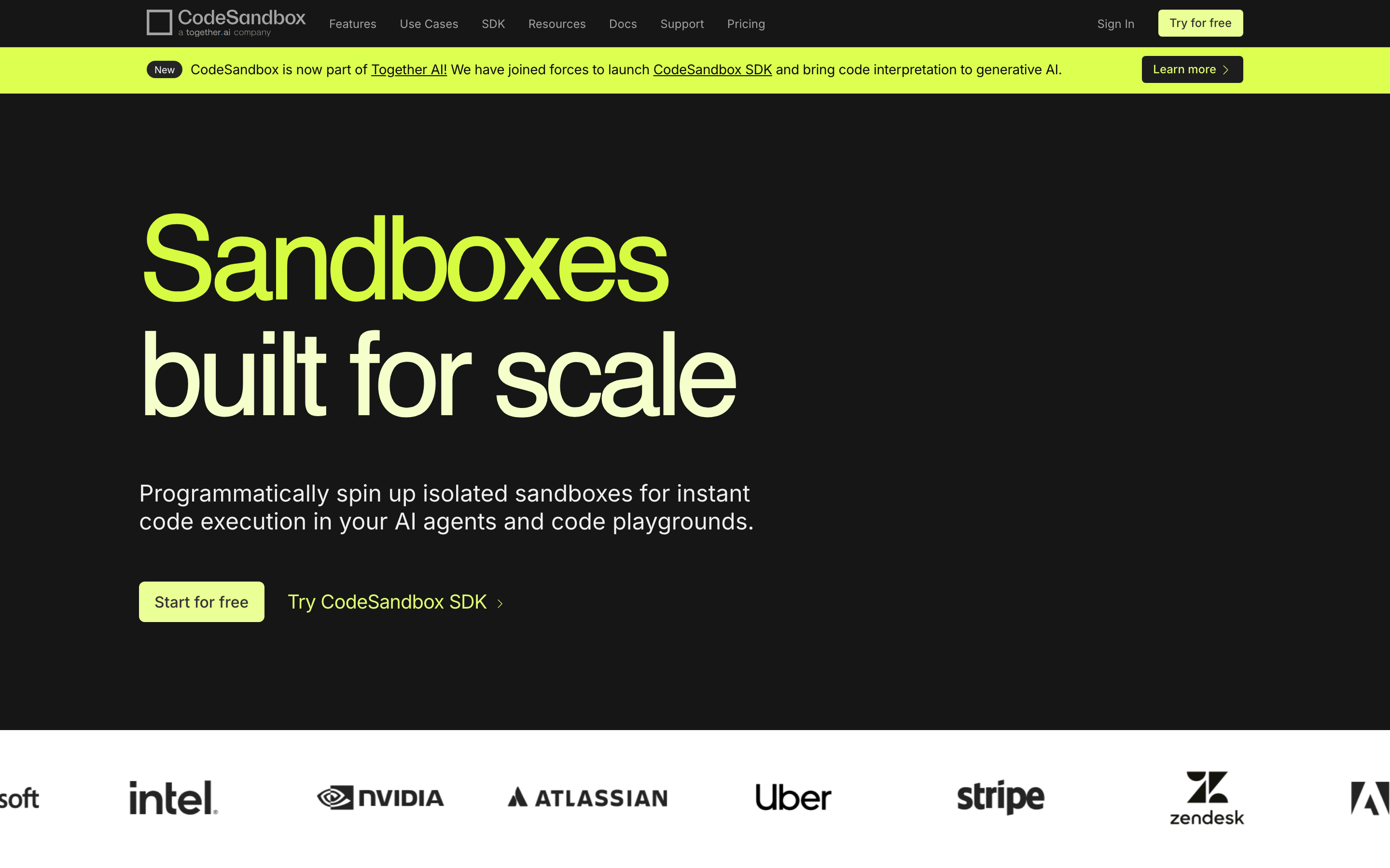 CodeSandbox — 桌面滚动分段(90% viewport 步进,作为视觉证据)